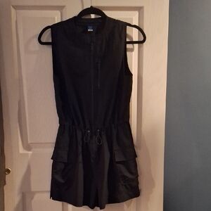 Old Navy Active Black Sleeveless StretchTech Zip Front Romper XS